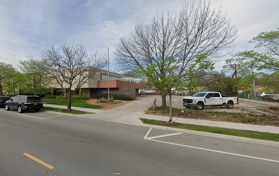 6330 N Pulaski Rd, Chicago, IL for sale - Building Photo - Image 2 of 2