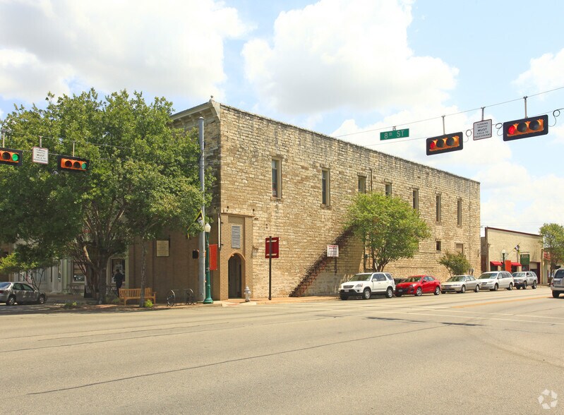 120 W 8th St, Georgetown, TX for sale - Primary Photo - Image 1 of 1