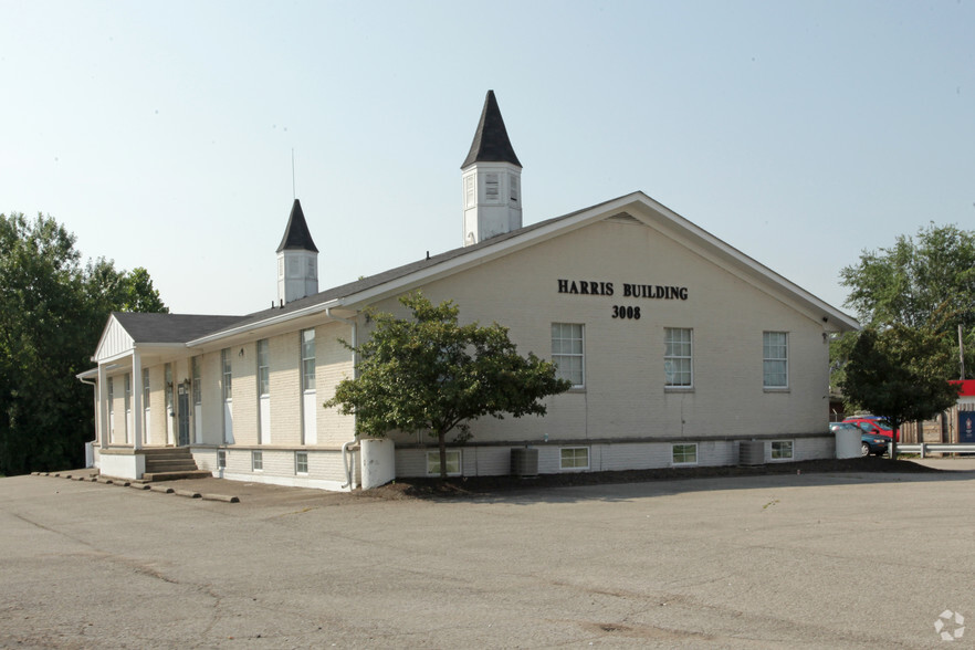 3008 Middle Rd, Jeffersonville, IN for lease - Building Photo - Image 2 of 5