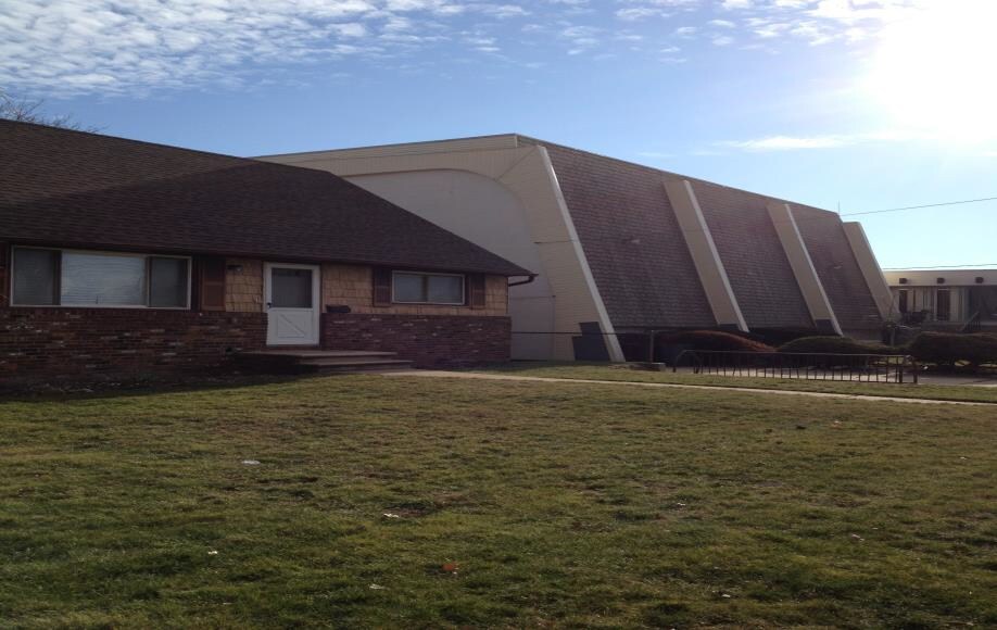 3159 Royal Ave, Oceanside, NY for sale - Primary Photo - Image 1 of 1