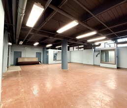 224-230 W Huron St, Chicago, IL for lease Interior Photo- Image 1 of 4