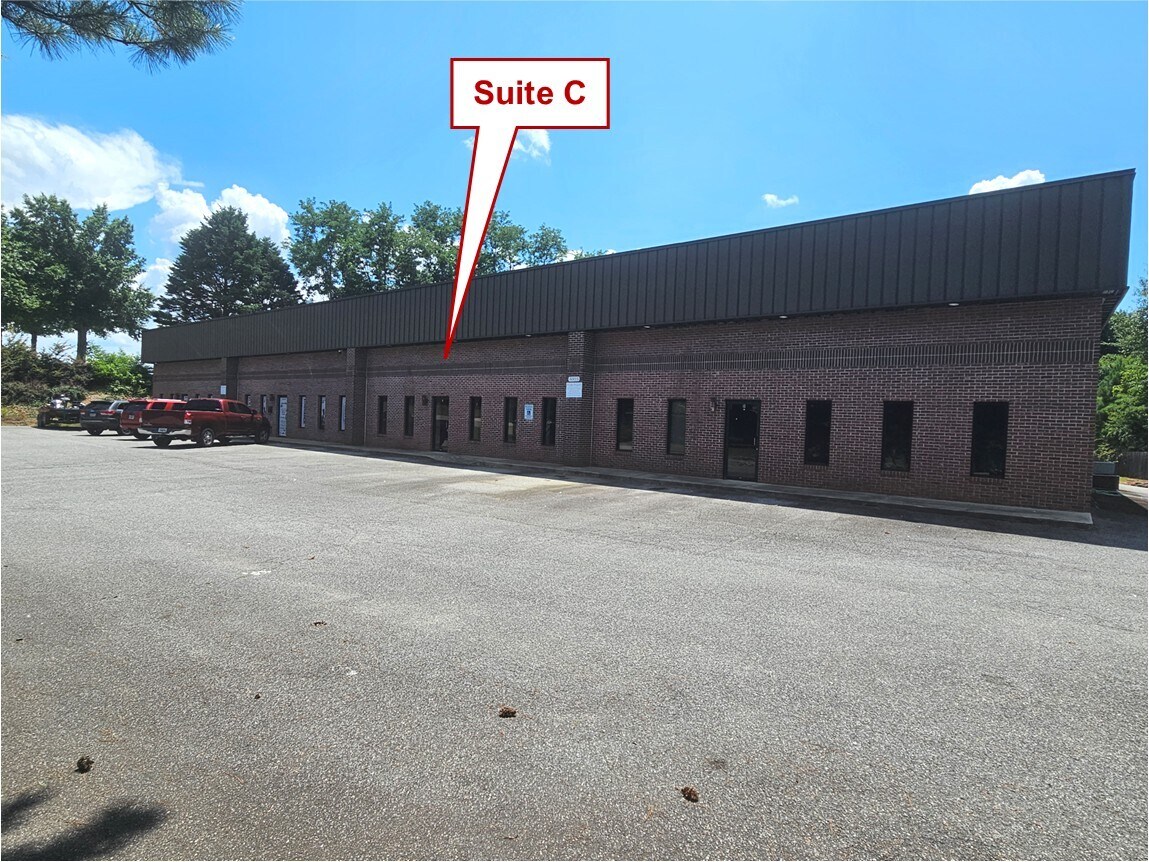 5315 Lake Pointe Center Dr, Cumming, GA for lease Building Photo- Image 1 of 3