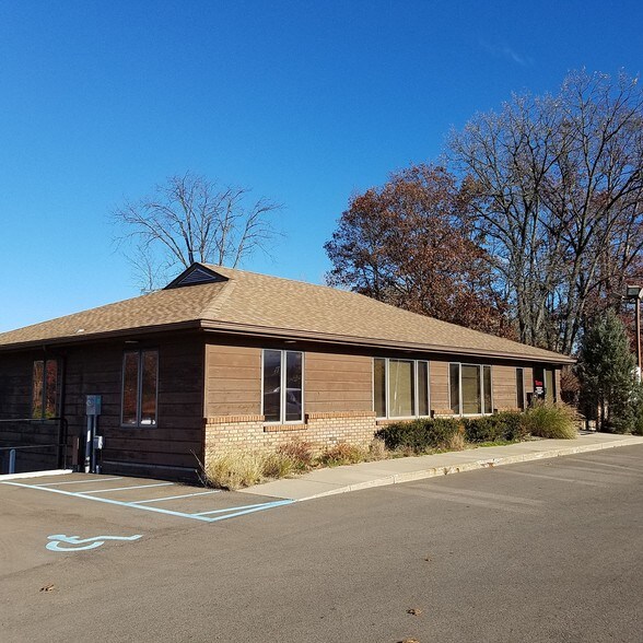 5100 W Michigan Ave, Kalamazoo, MI for sale - Building Photo - Image 1 of 1