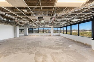 3131 Camino del Rio N, San Diego, CA for lease Interior Photo- Image 1 of 10