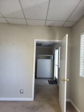 615 Woodside Rd, Redwood City, CA for lease Interior Photo- Image 1 of 4