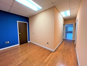 4641 Montgomery Ave, Bethesda, MD for lease Interior Photo- Image 1 of 4