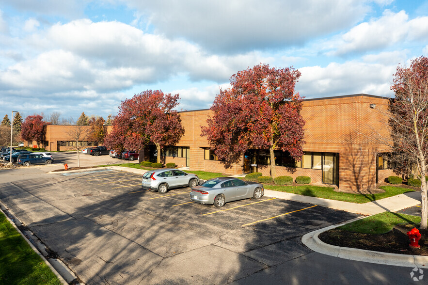 44696-44808 Helm St, Plymouth, MI for lease - Building Photo - Image 2 of 6