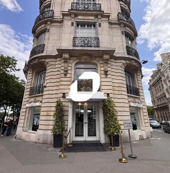 Retail in Paris for lease - Building Photo - Image 2 of 8