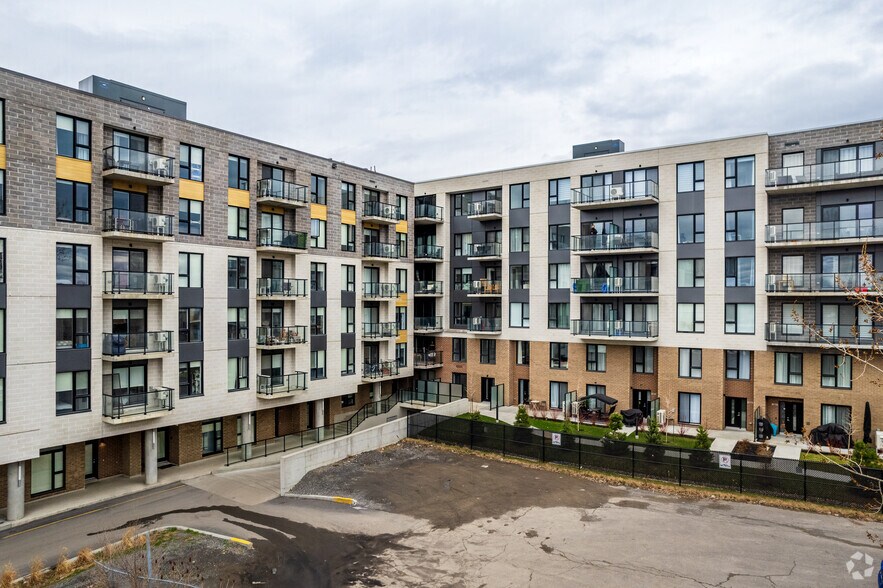 6654-6722 Rue Sherbrooke E, Montréal, QC for lease - Building Photo - Image 3 of 4