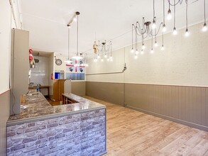 4 Cambridge St, Farnham for lease Interior Photo- Image 2 of 6