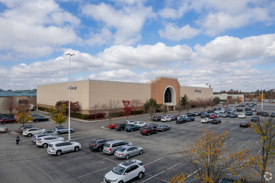 11500 Midlothian Tpke, North Chesterfield, VA for sale - Building Photo - Image 3 of 4