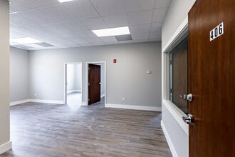 1500 E Venice Ave, Venice, FL for lease Interior Photo- Image 1 of 15