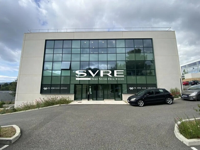 Office in La Ciotat for lease - Building Photo - Image 1 of 15