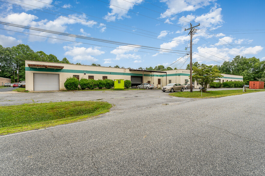 314 Mandustry St, High Point, NC for lease - Building Photo - Image 1 of 9