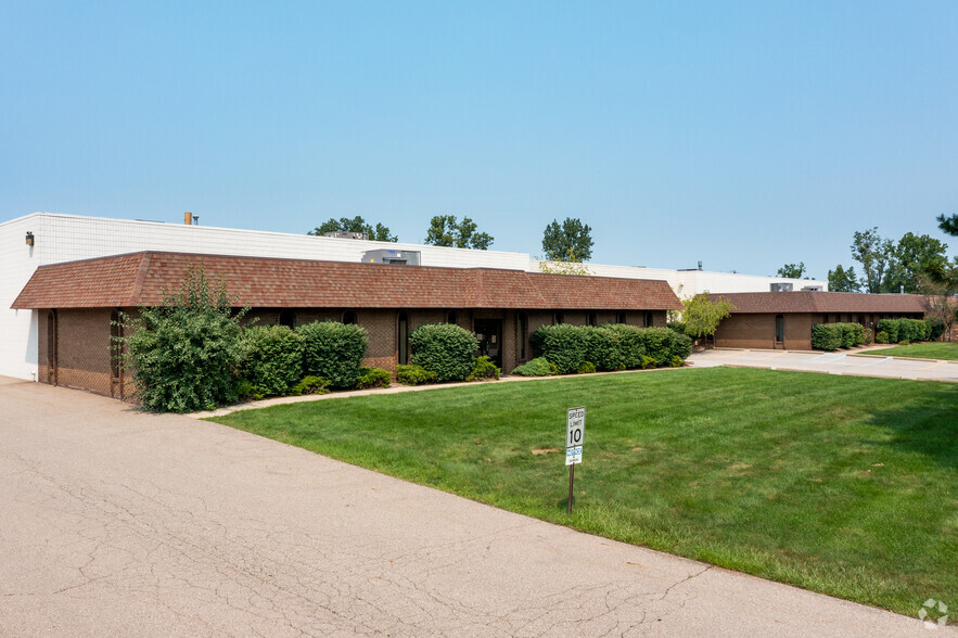 5815 E Executive Dr, Westland, MI for sale - Building Photo - Image 3 of 7