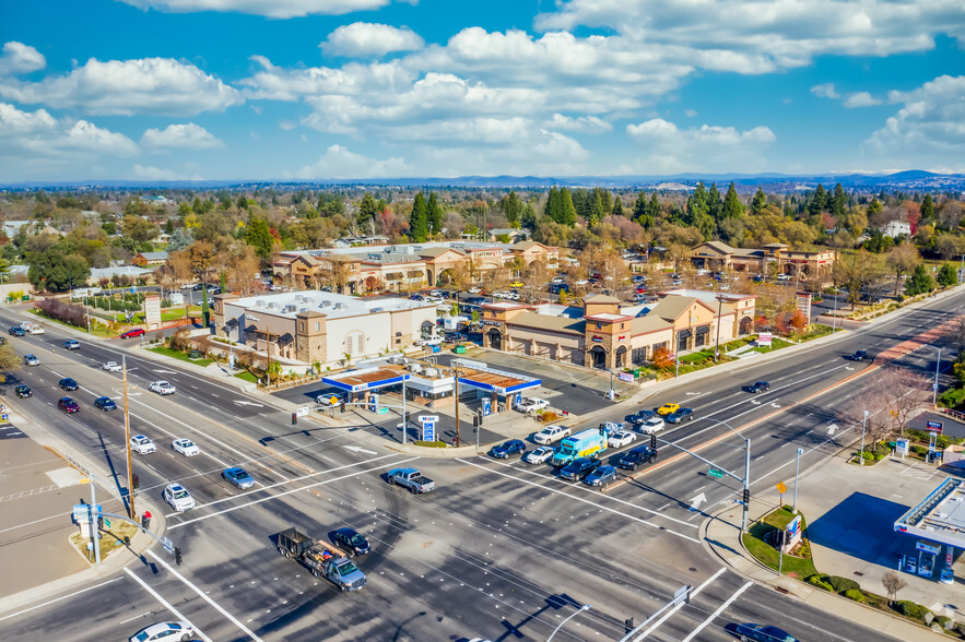 5440 Hazel Ave, Fair Oaks, CA for lease - Building Photo - Image 1 of 24