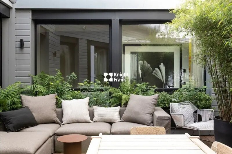 141 Rue De Rennes, Paris for sale Building Photo- Image 1 of 8