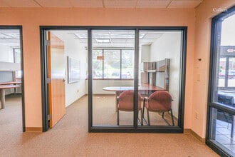 400 Technology Dr, Canonsburg, PA for lease Interior Photo- Image 2 of 2