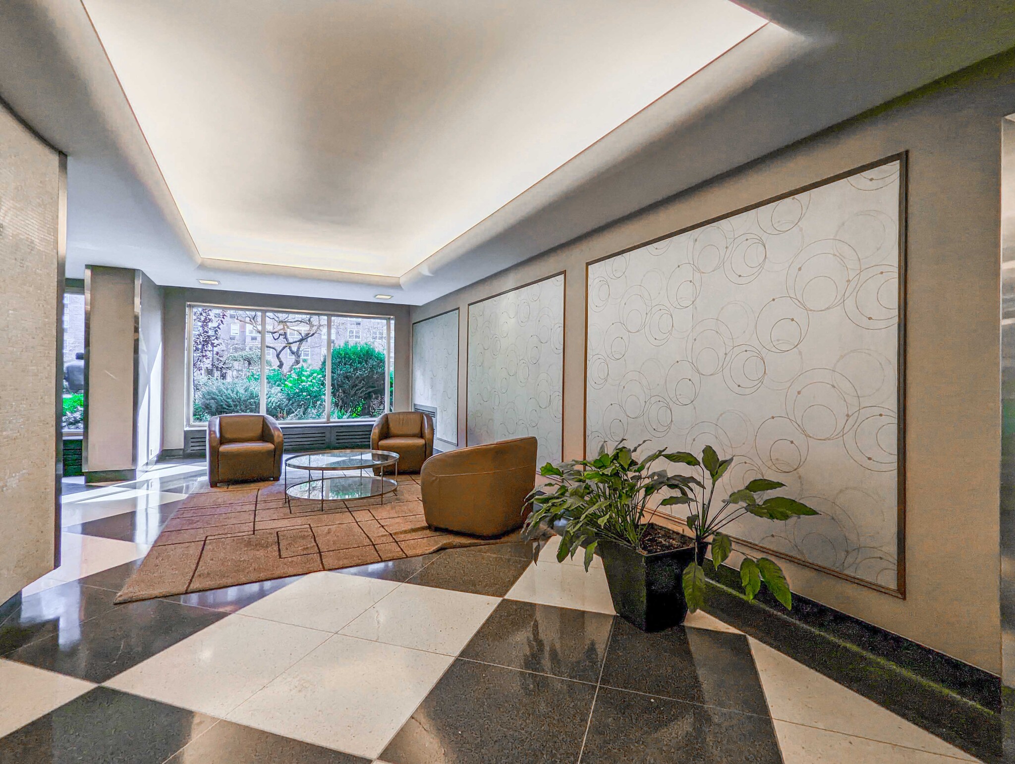 30 W 60th St, New York, NY for lease Lobby- Image 1 of 8