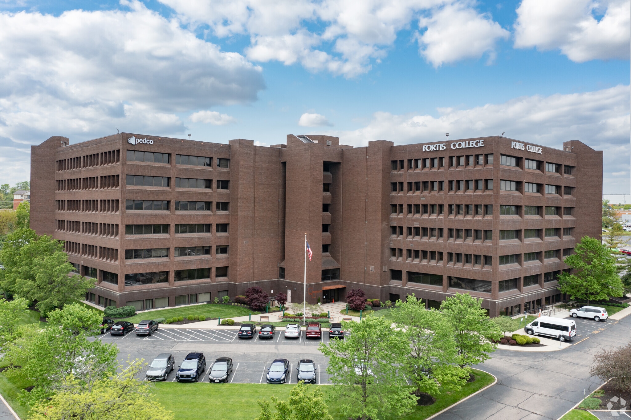 11499 Chester Rd, Sharonville, OH for lease Building Photo- Image 1 of 5