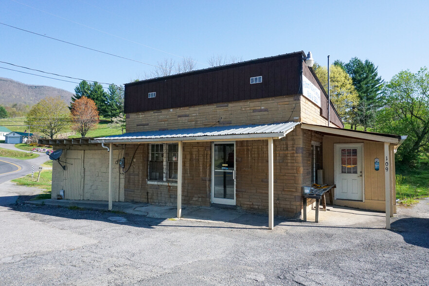 109 Wilburn Valley Rd, Pearisburg, VA for sale - Building Photo - Image 2 of 31