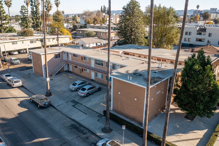 7058 Remmet Ave, Canoga Park, CA for sale - Building Photo - Image 3 of 21