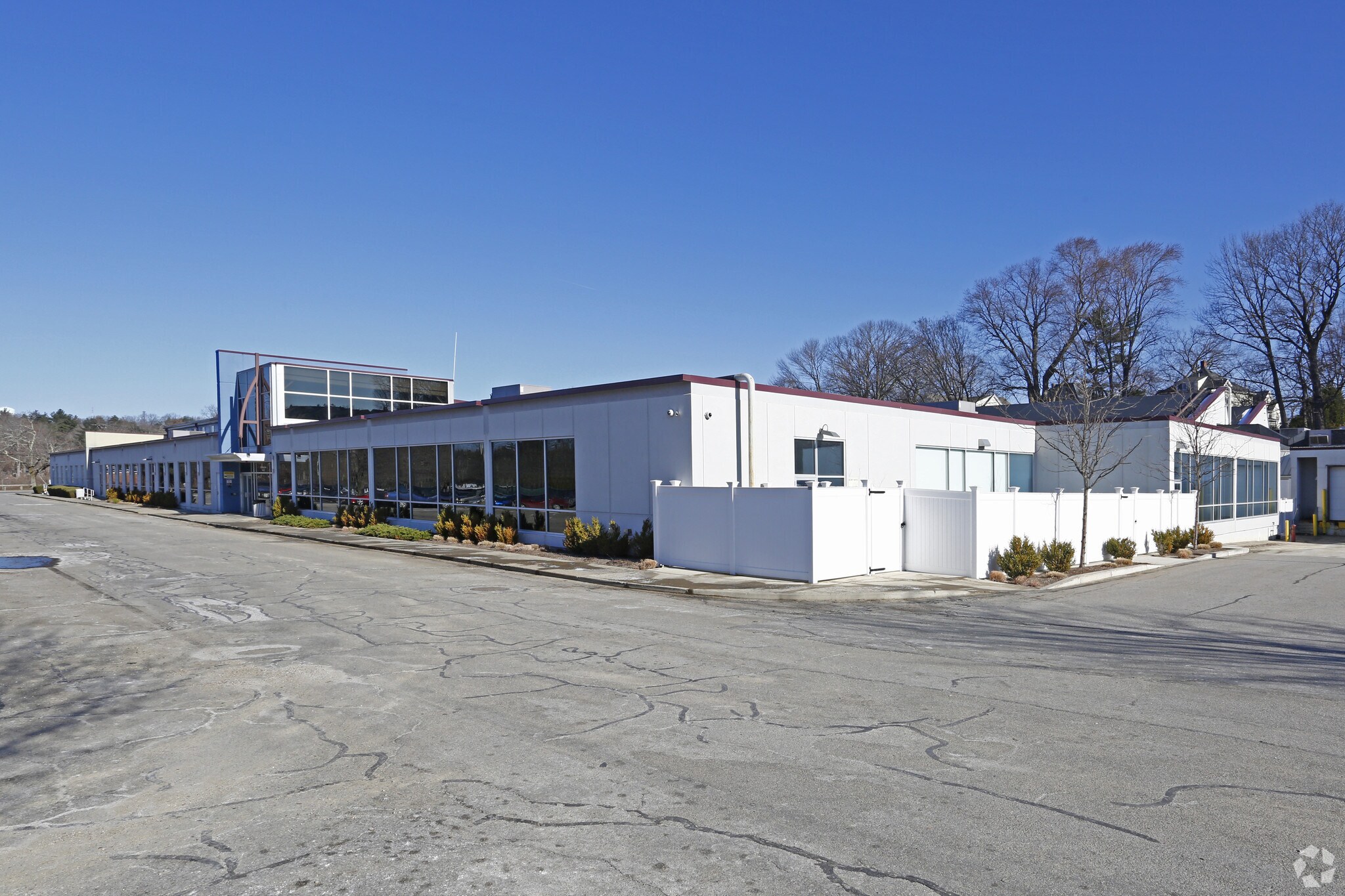 48 Woerd Ave, Waltham, MA for sale Primary Photo- Image 1 of 1