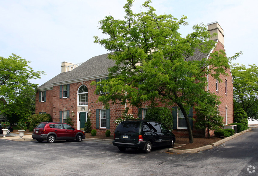 171 W Lancaster Ave, Paoli, PA for lease - Primary Photo - Image 2 of 5