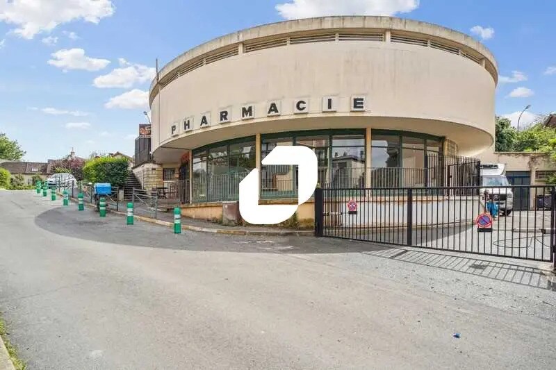 Retail in Palaiseau for lease - Building Photo - Image 2 of 13