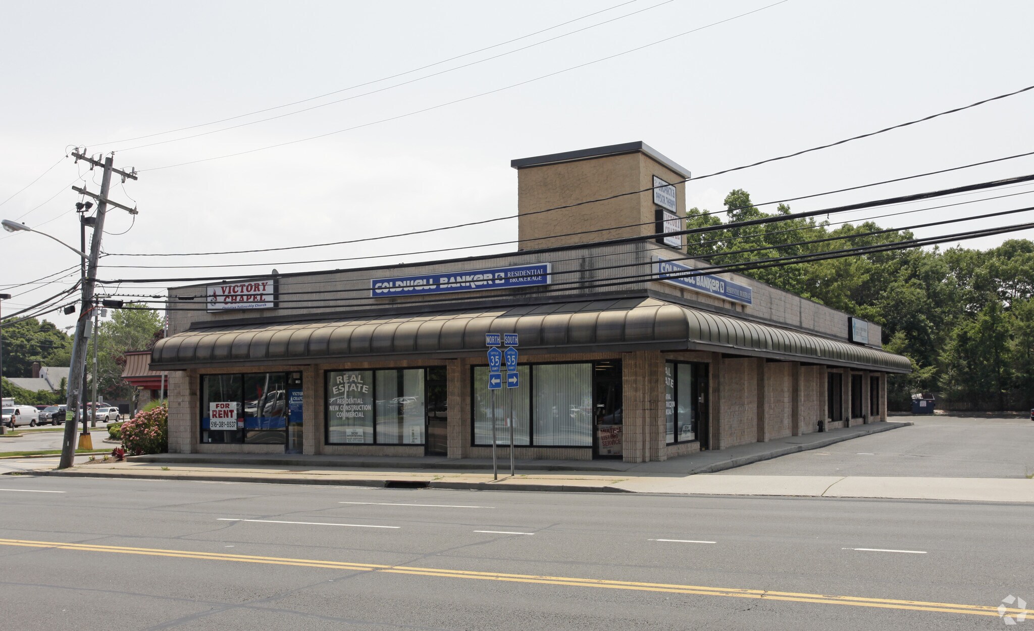 1206 E Jericho Tpke, Huntington, NY for sale Primary Photo- Image 1 of 1