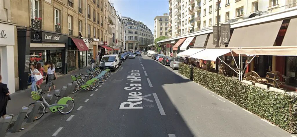 Retail in Paris for lease Building Photo- Image 1 of 4