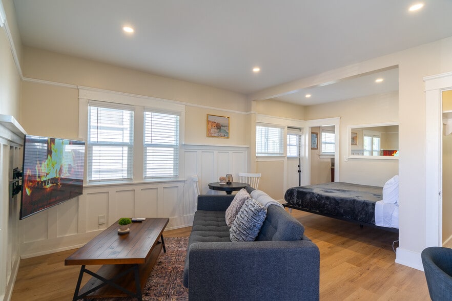 2919 Ivy St, San Diego, CA for sale - Building Photo - Image 3 of 28