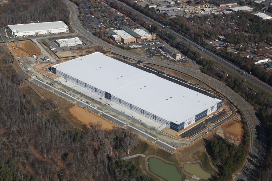 11525 Lakeridge Pky, Ashland, VA for lease - Building Photo - Image 2 of 4