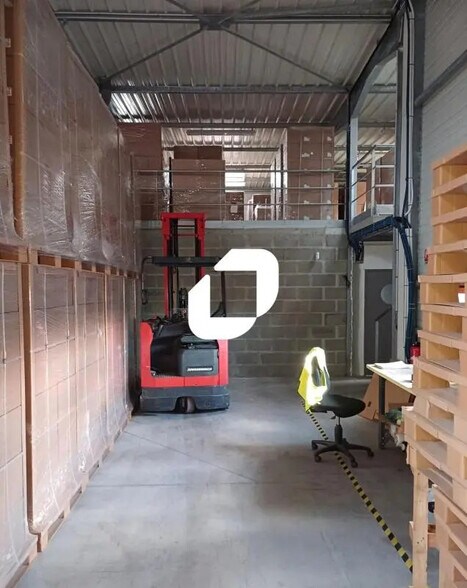 Rue De La Guillauderie, La Chevrolière for lease - Interior Photo - Image 3 of 11