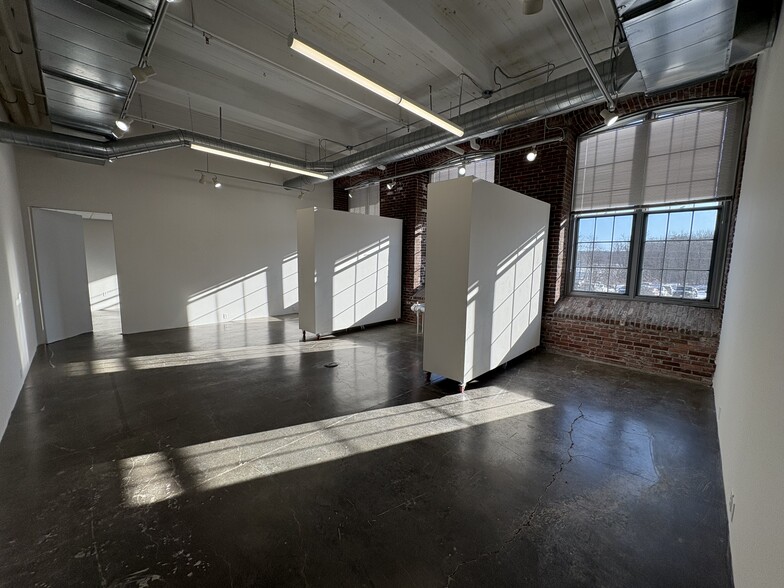 10 Water St, Waterville, ME for lease - Interior Photo - Image 2 of 27