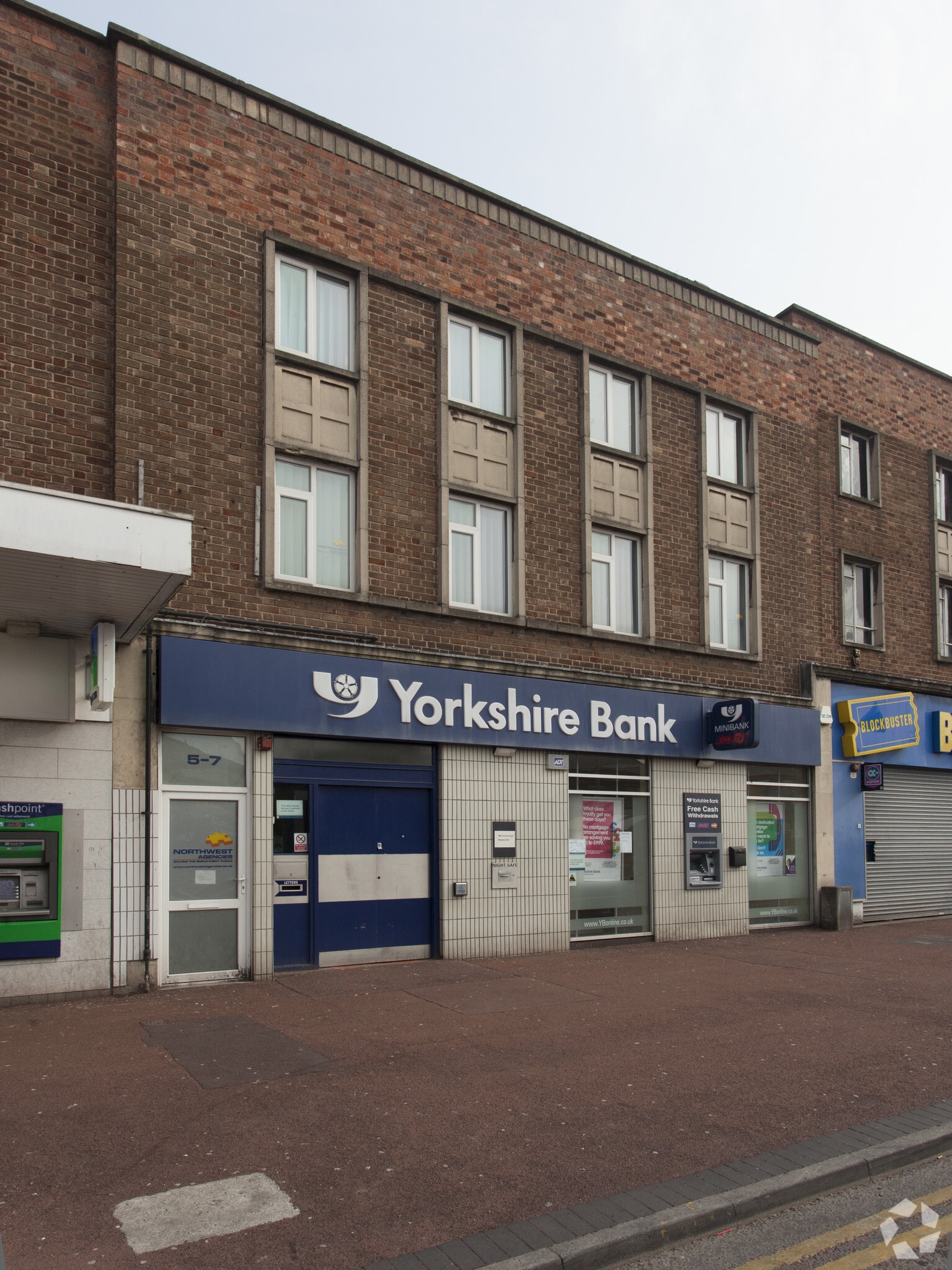 5-7 Marina Dr, Ellesmere Port for sale Primary Photo- Image 1 of 1