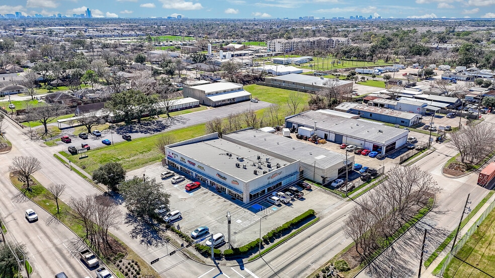 9401 Clay Rd, Houston, TX for sale - Building Photo - Image 3 of 5