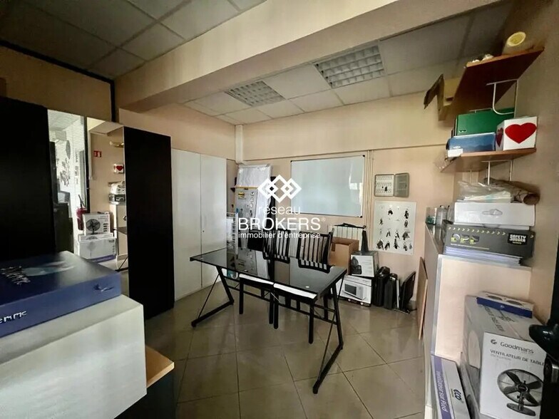 Office in Domont for lease - Interior Photo - Image 3 of 4