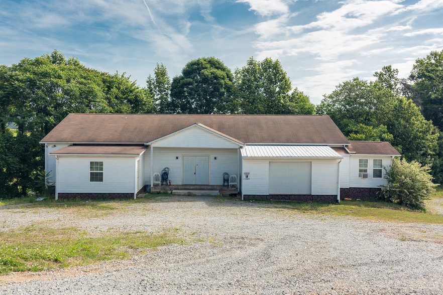 634 Jubal Early Hwy, Wirtz, VA for sale - Building Photo - Image 1 of 1