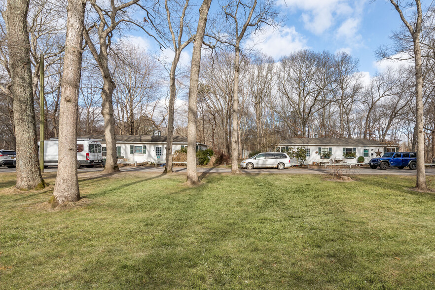 240 Montauk Hwy, East Hampton, NY for sale - Primary Photo - Image 1 of 6