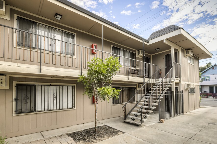 725 N San Joaquin St, Stockton, CA 95202