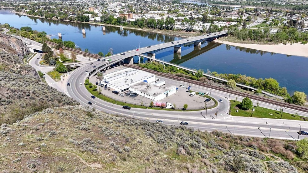 431 Victoria St W, Kamloops, BC for lease - Building Photo - Image 3 of 18