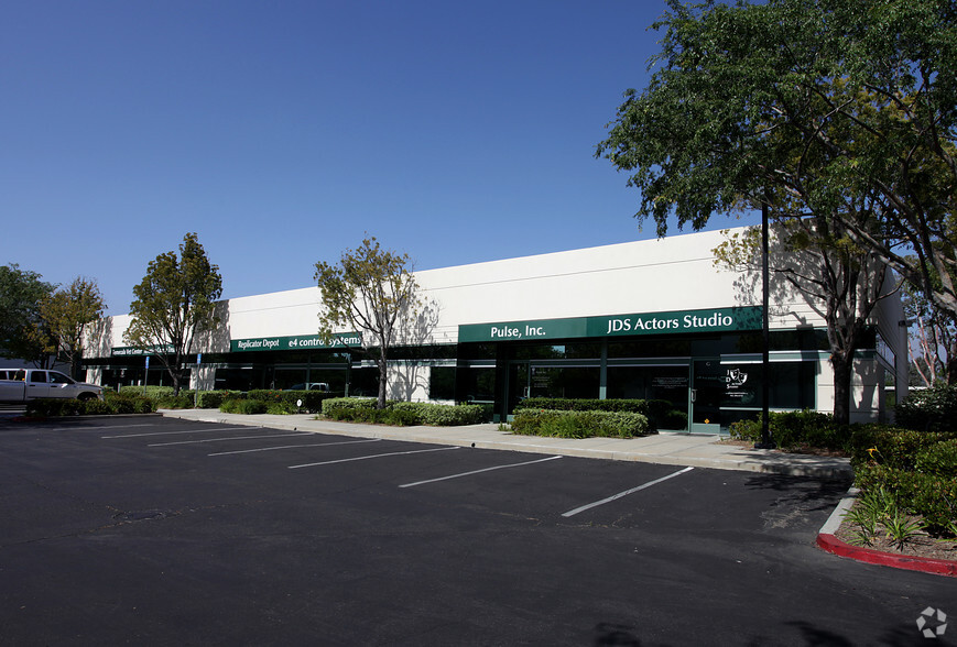 40935 County Center Dr, Temecula, CA for lease - Primary Photo - Image 1 of 7