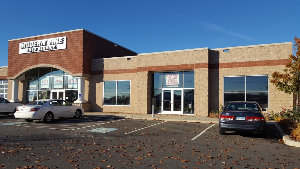 867 Cromwell Ave, Rocky Hill, CT for lease - Building Photo - Image 1 of 7