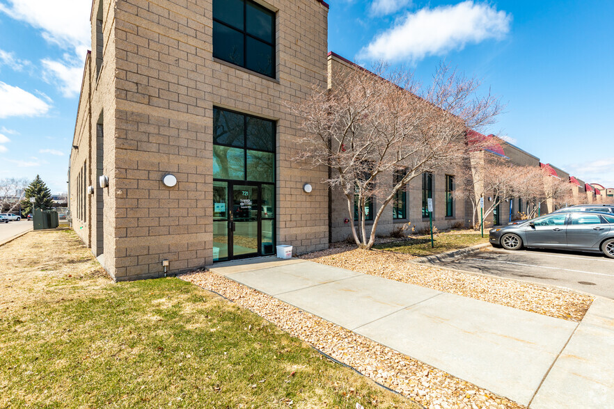 723-739 Kasota Ave SE, Minneapolis, MN for lease - Building Photo - Image 3 of 7