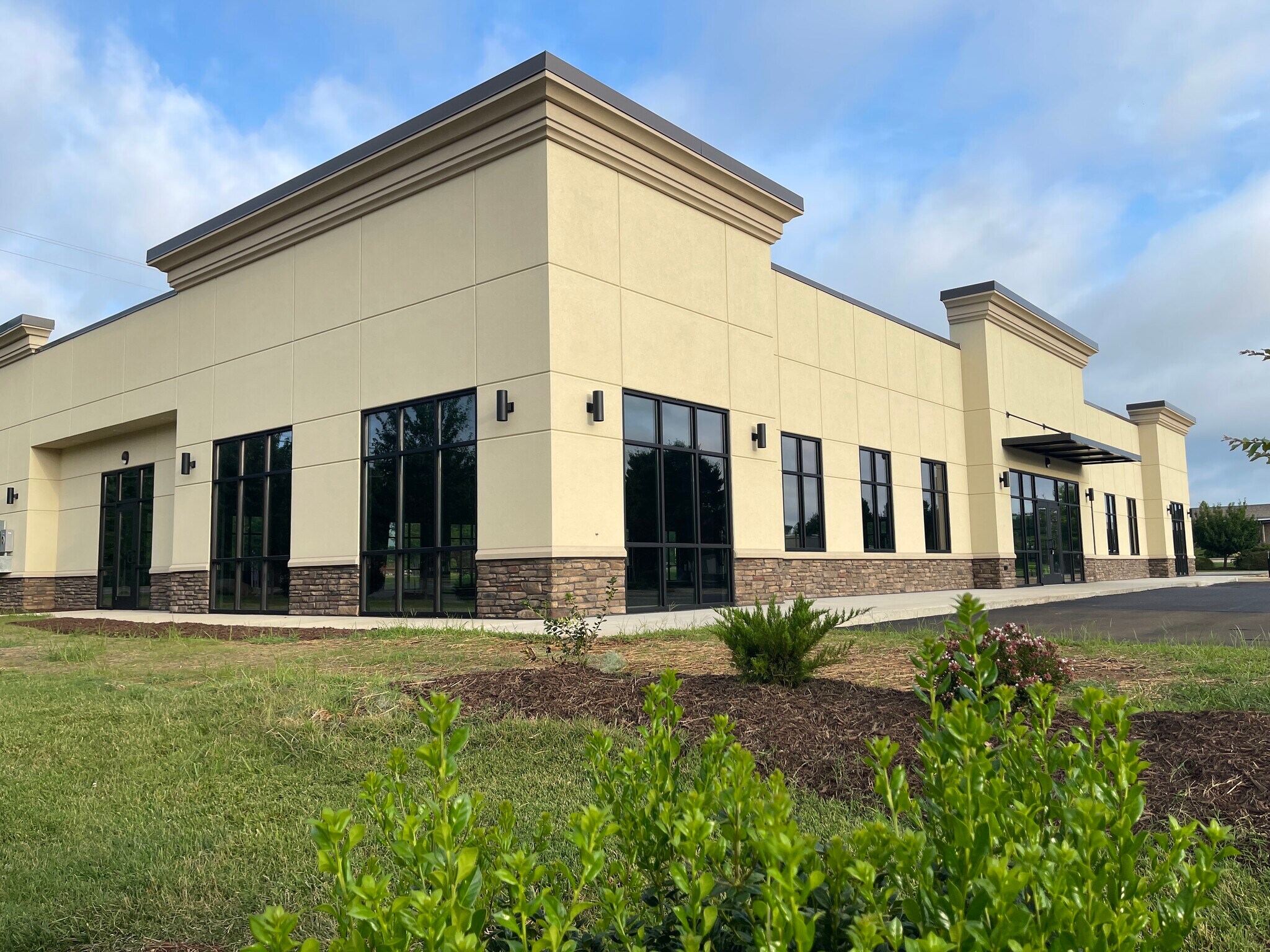 2959 Professional Park Drive, Burlington, NC for lease Building Photo- Image 1 of 7