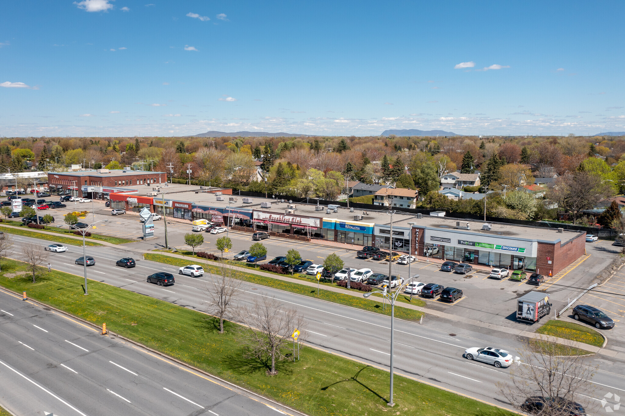 7503-7601 Taschereau Boul, Brossard, QC J4Y 1A2 - Place Ventura ...