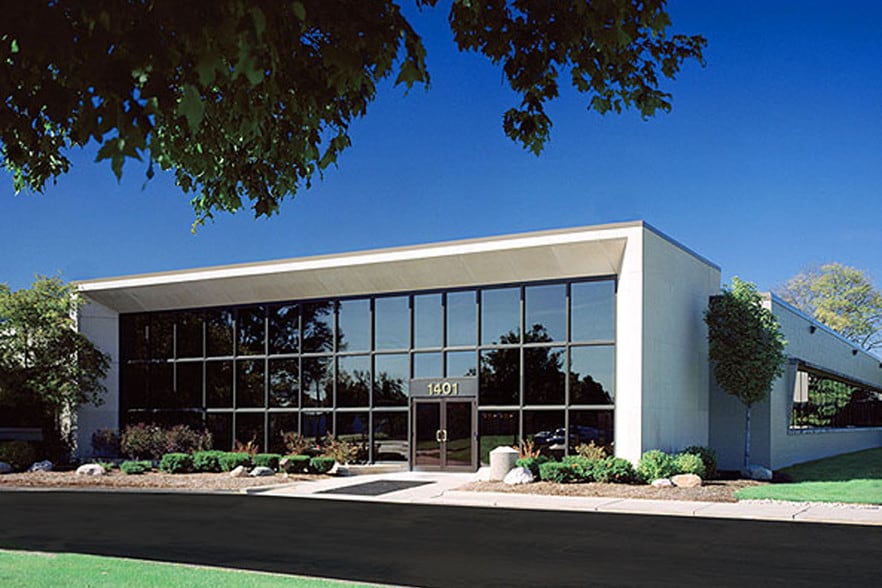 1401 Crooks Rd, Troy, MI for sale - Building Photo - Image 2 of 3