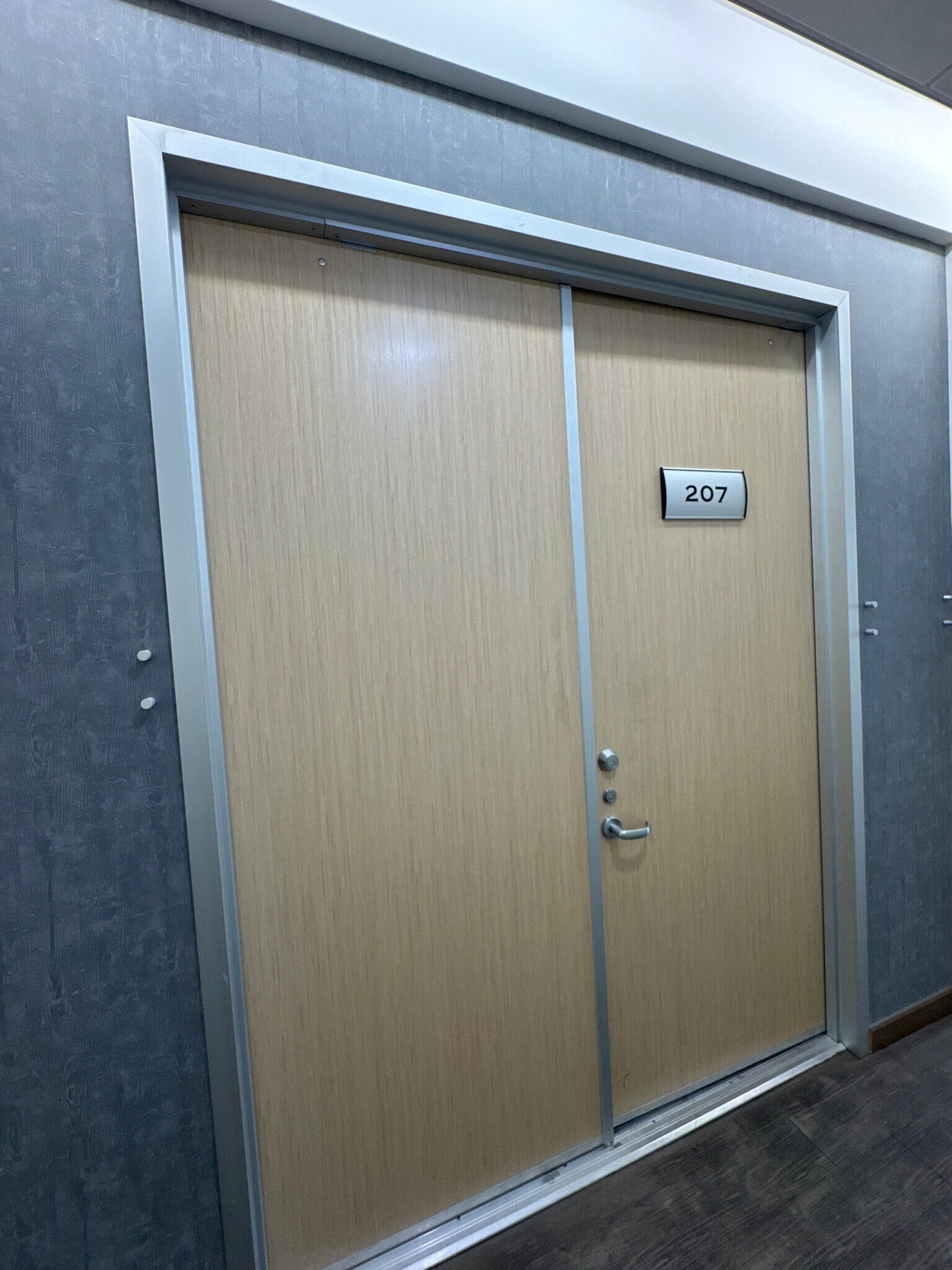 1411 S Garfield Ave, Alhambra, CA for lease Interior Photo- Image 1 of 6