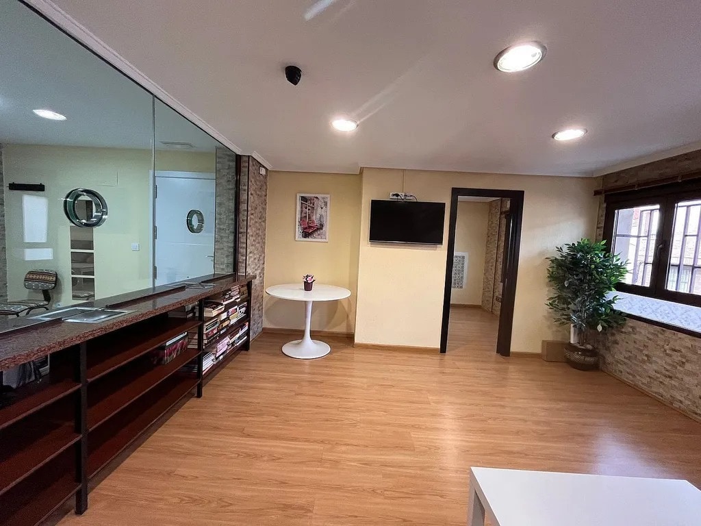 Talavera de la Reina, TOL 45600 - Unit 01 -  - Interior Photo - Image 1 of 3